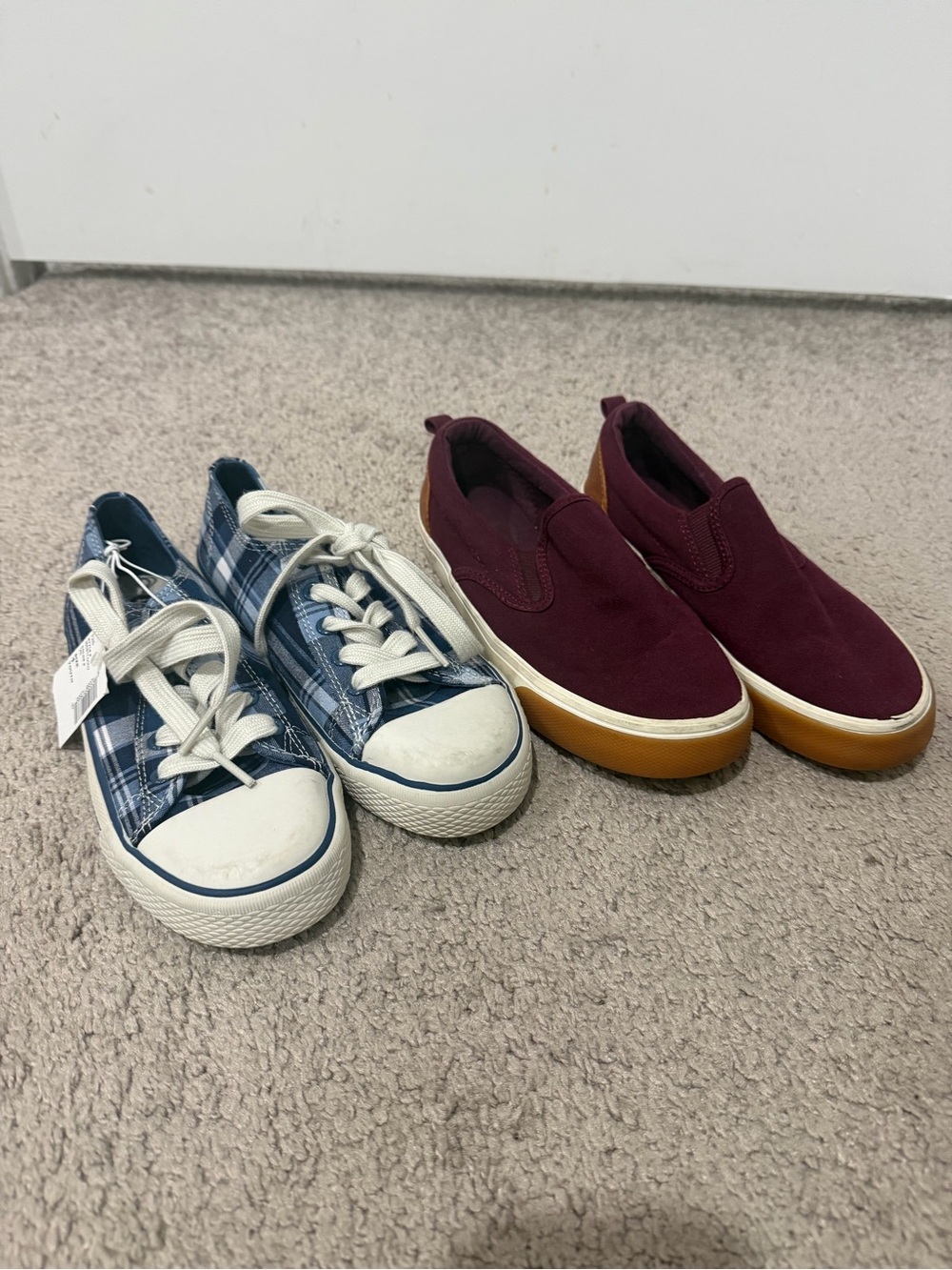Boys Size 1 Shoe Bundle – Children’s Place Plaid Sneakers + Old Navy Slip-Ons